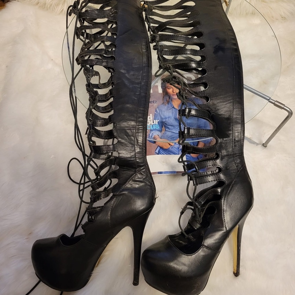 LACE UP OPEN FRONT LEATHER HEELS